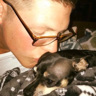 Profile Picture of Andy Salazar (@Fiker2021) on Twitter