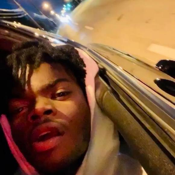 Profile Picture of Aaron Cain (@aaroncain34) on Poshmark