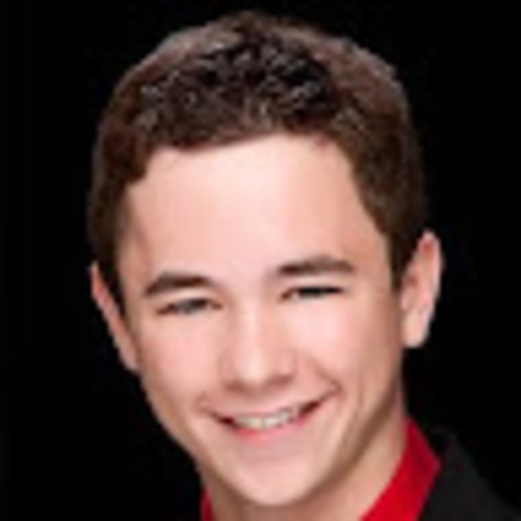 Profile Picture of Michael Seagraves (@mseags) on Poshmark