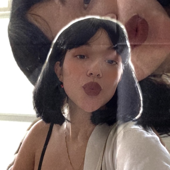 Desanka Vorkapich - Poshmark Profile Picture of Desanka Vorkapich (@desivork) on Poshmark