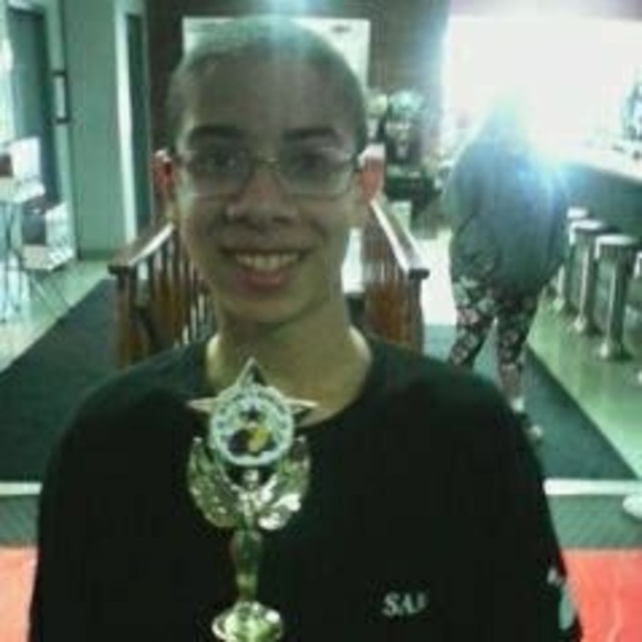 Peter Maldonado jr. - Poshmark Profile Picture of Peter Maldonado jr. (@pmaldonjr0902) on Poshmark