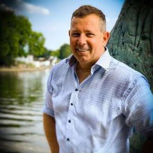 Profile Picture of robertschmalohr37 (@robertschmalohr37) on Tiktok