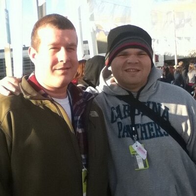Profile Picture of Joshua Currier (@biggestloser82) on Twitter