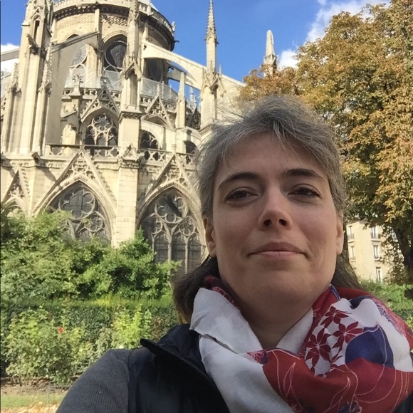 Profile Picture of Dianna Phillips (@cyrice37) on Poshmark