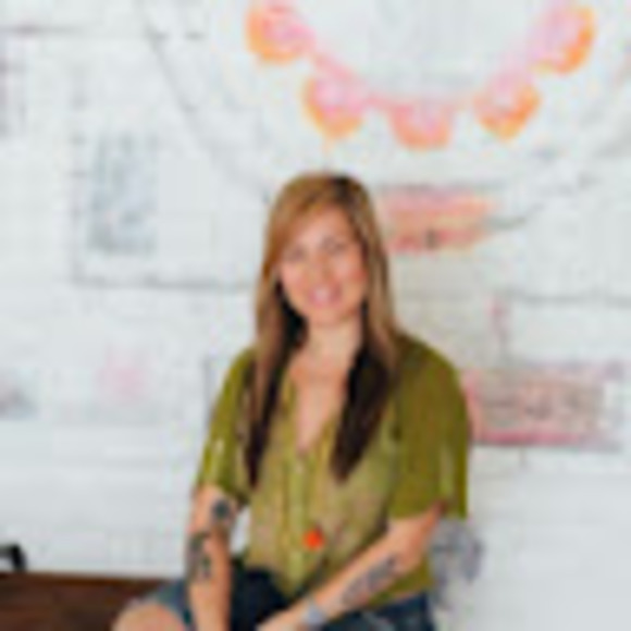 Profile Picture of Jen Noetzli (@jennoetzli) on Poshmark