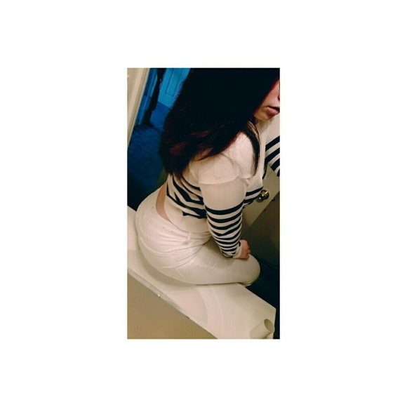 Profile Picture of Hailey James (@mkena) on Poshmark
