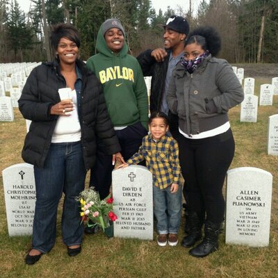 Profile Picture of Erskine Dirden (@RIP_father) on Twitter