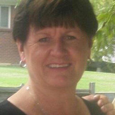 Profile Picture of Diane Card (@cardywife) on Twitter