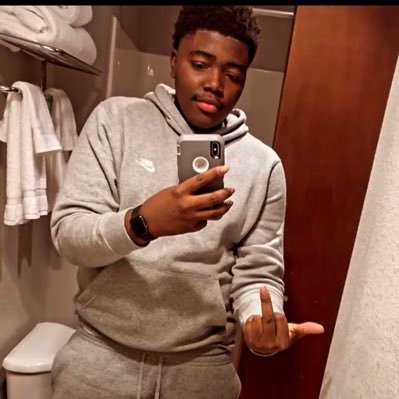 Profile Picture of Robert Gambrell (@thatboyrob19) on Twitter