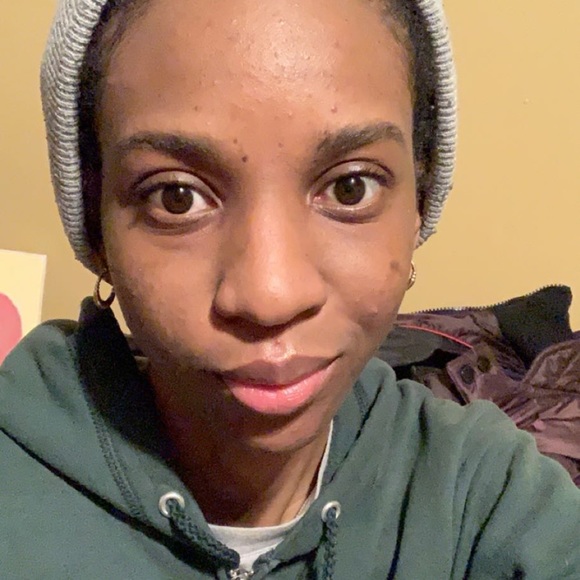 Profile Picture of Chendy Garcia (@garciachendy) on Poshmark