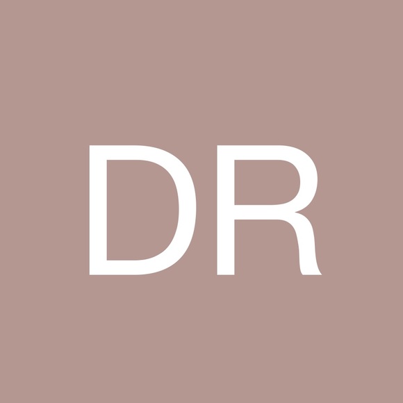 Profile Picture of Daniel Roelkey (@droelkey) on Poshmark