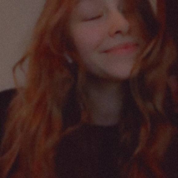 Profile Picture of Maddie Janowski (@janowski_mae) on Poshmark