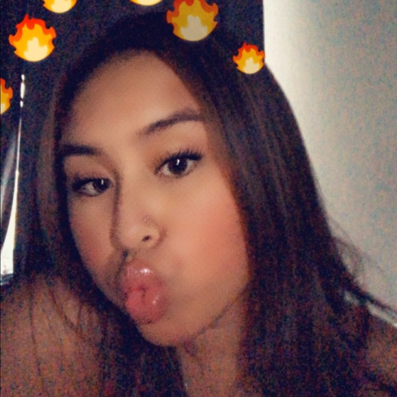 Profile Picture of Sadie Kawamoto (@sadiekawamoto) on Poshmark