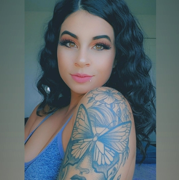 Profile Picture of Salam Fakhoury (@salamrivera) on Poshmark