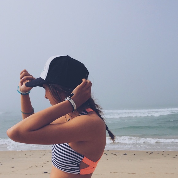 Profile Picture of Tatum Thomas (@tatumnt) on Poshmark