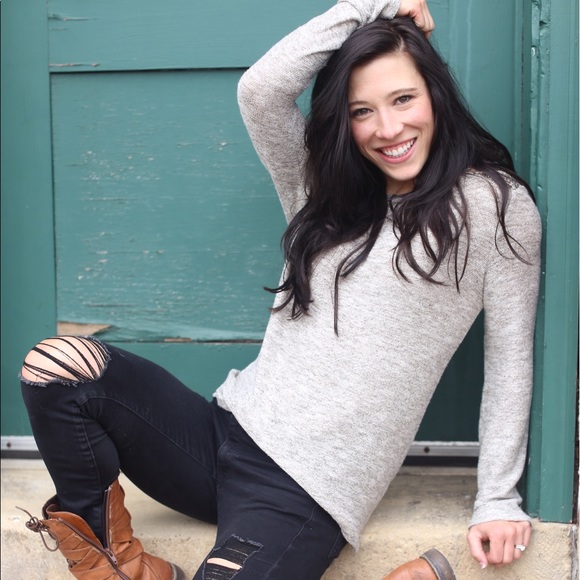 Profile Picture of Megan Soukup (@mnsoukup) on Poshmark