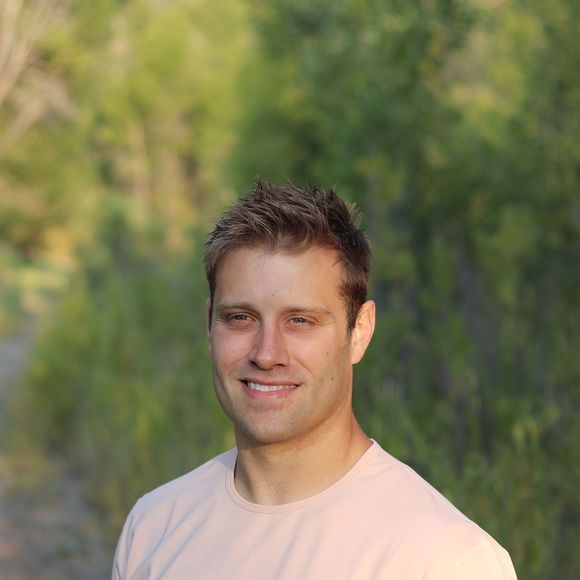 Profile Picture of Daniel Larsen (@d_larsen_18241) on Poshmark
