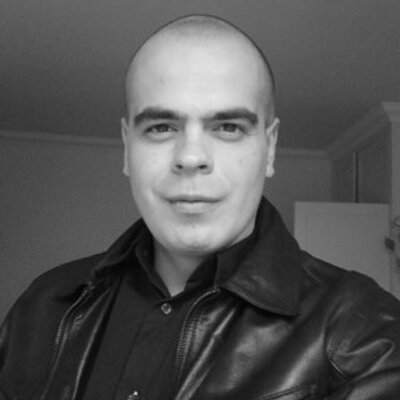 Profile Picture of Lukasz Wozniewskion Twitter