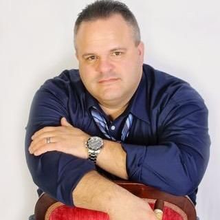 Profile Picture of Scott T (@scott_t_eats) on Tiktok
