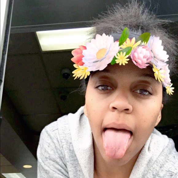Profile Picture of Mariah Dobbs (@mdolla123) on Poshmark