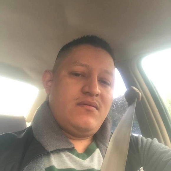 Profile Picture of Antonio Ramos (@antonioramosca) on Poshmark