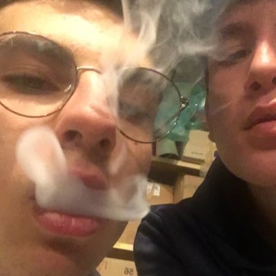 Profile Picture of Robert Damien (@robertdamien5) on Twitter