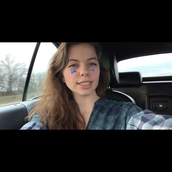 Profile Picture of Tatum Tisdale (@tatum9501) on Poshmark