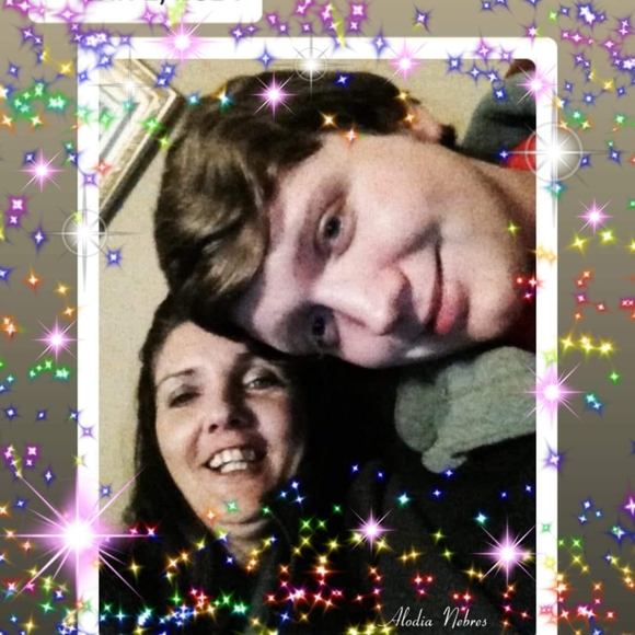 Profile Picture of Greta Wright (@gretawright6271) on Poshmark