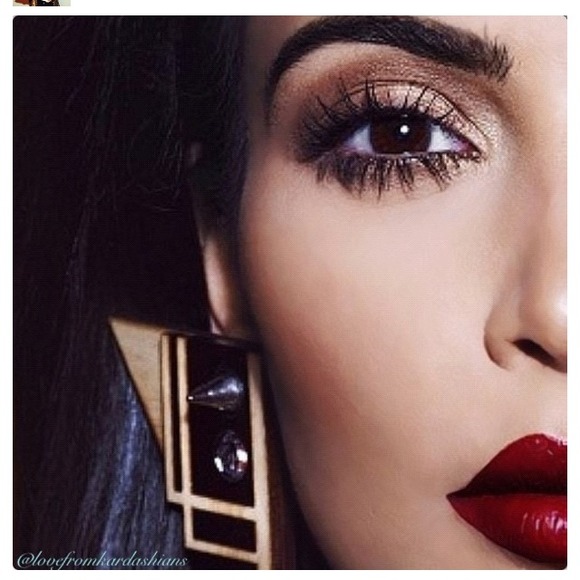 Profile Picture of Keek Love (@keeks123) on Poshmark