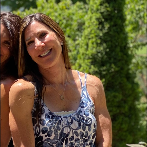 Profile Picture of Gia Manduca (@giamanduca) on Poshmark