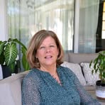 Profile Picture of Stephanie Carlson (@Stephanie-Carlson) on Facebook