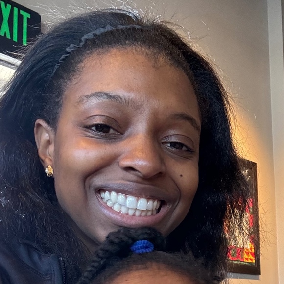Profile Picture of Keisha Brownell (@keishabemah) on Poshmark