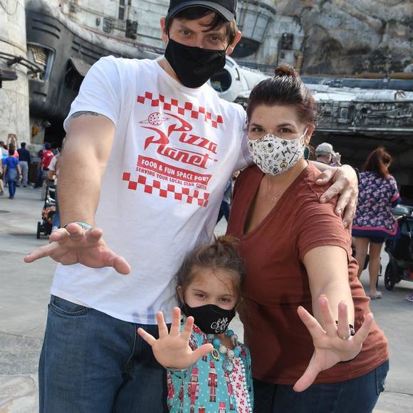 Danielle Deavours - Poshmark Profile Picture of Danielle Deavours (@ddeavours) on Poshmark