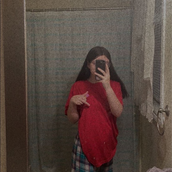 Profile Picture of Alyssa Vanrooyen (@alyssavanrooyen) on Poshmark