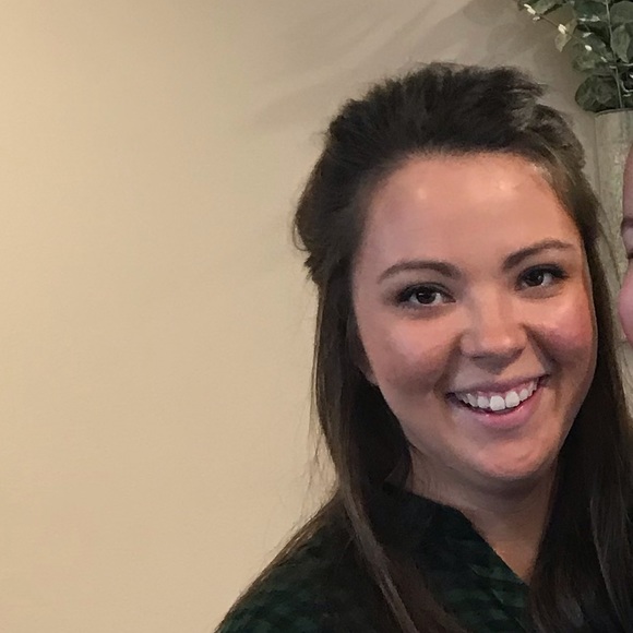 Profile Picture of Frances Kreklow (@fmkreklow) on Poshmark