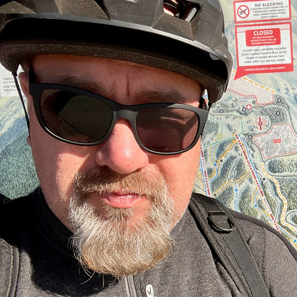 Profile Picture of Aaron Dennis (@cascadianaaron) on Poshmark