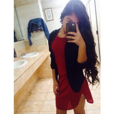 Profile Picture of Arely Perez (@arelyperez05) on Twitter