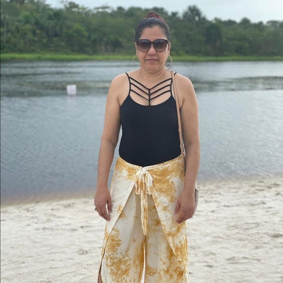 Profile Picture of Padmanie Singh (@pampersaud17) on Poshmark