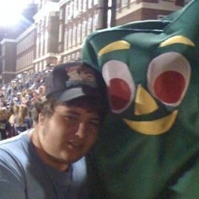 Profile Picture of Cody Schell (@djfatmayne) on Twitter