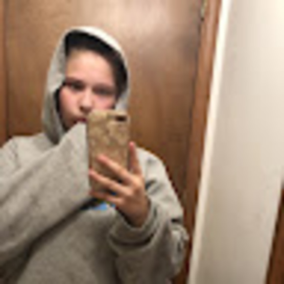 Alexandra Fink - Poshmark Profile Picture of Alexandra Fink (@finkalexandra6) on Poshmark