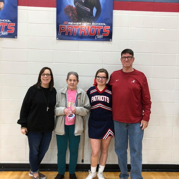 Profile Picture of Melanie moore Brown (@melanierbrown) on Poshmark