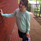 Profile Picture of Hailey Foster (@haileyfoster7844) on Youtube