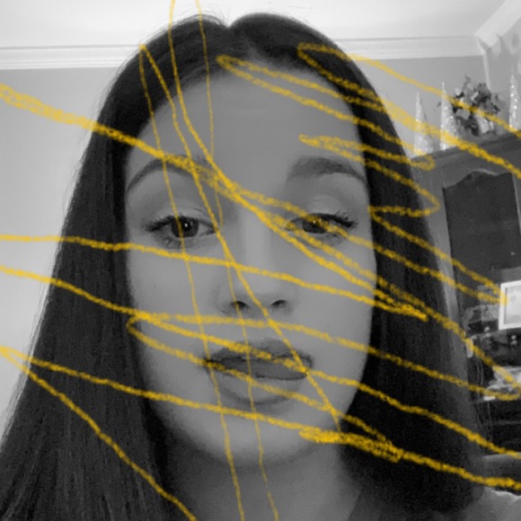 Profile Picture of Giana Salamone (@stormygi) on Poshmark