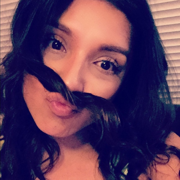 Profile Picture of Maritza Bernal (@mariloca22) on Poshmark