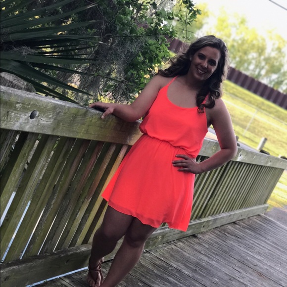 Profile Picture of Brittany Clifton (@brittclifton) on Poshmark