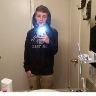 Profile Picture of Jake McGhee (@jakemcghee221) on Twitter