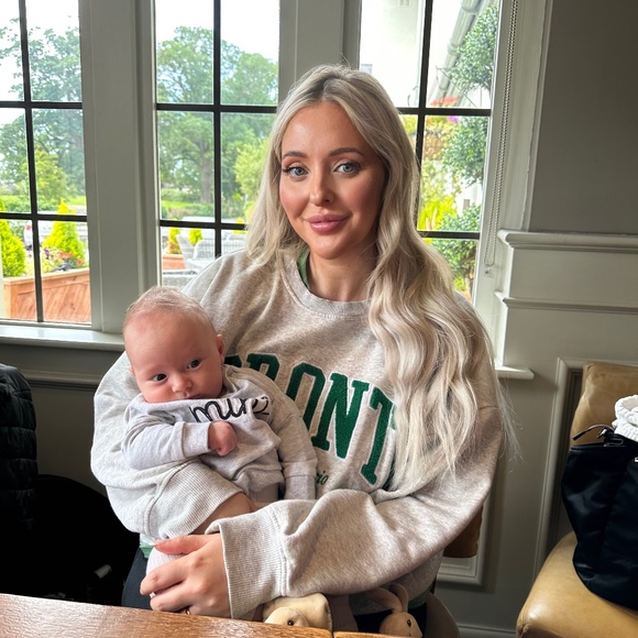 Profile Picture of Leah Brier (@leah_brier) on Poshmark