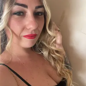 Profile Picture of Martina (@martinacocozza94) on Tiktok