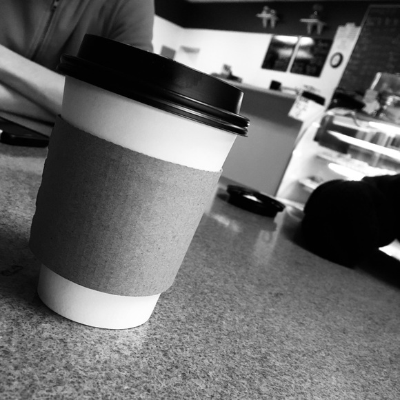 Profile Picture of Julianne Pankow (@jppankow) on Poshmark