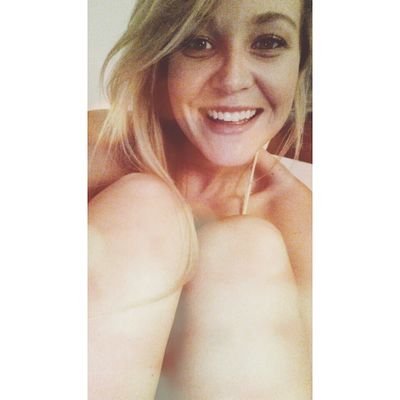 Profile Picture of Whitney Beard (@whtshnb) on Twitter